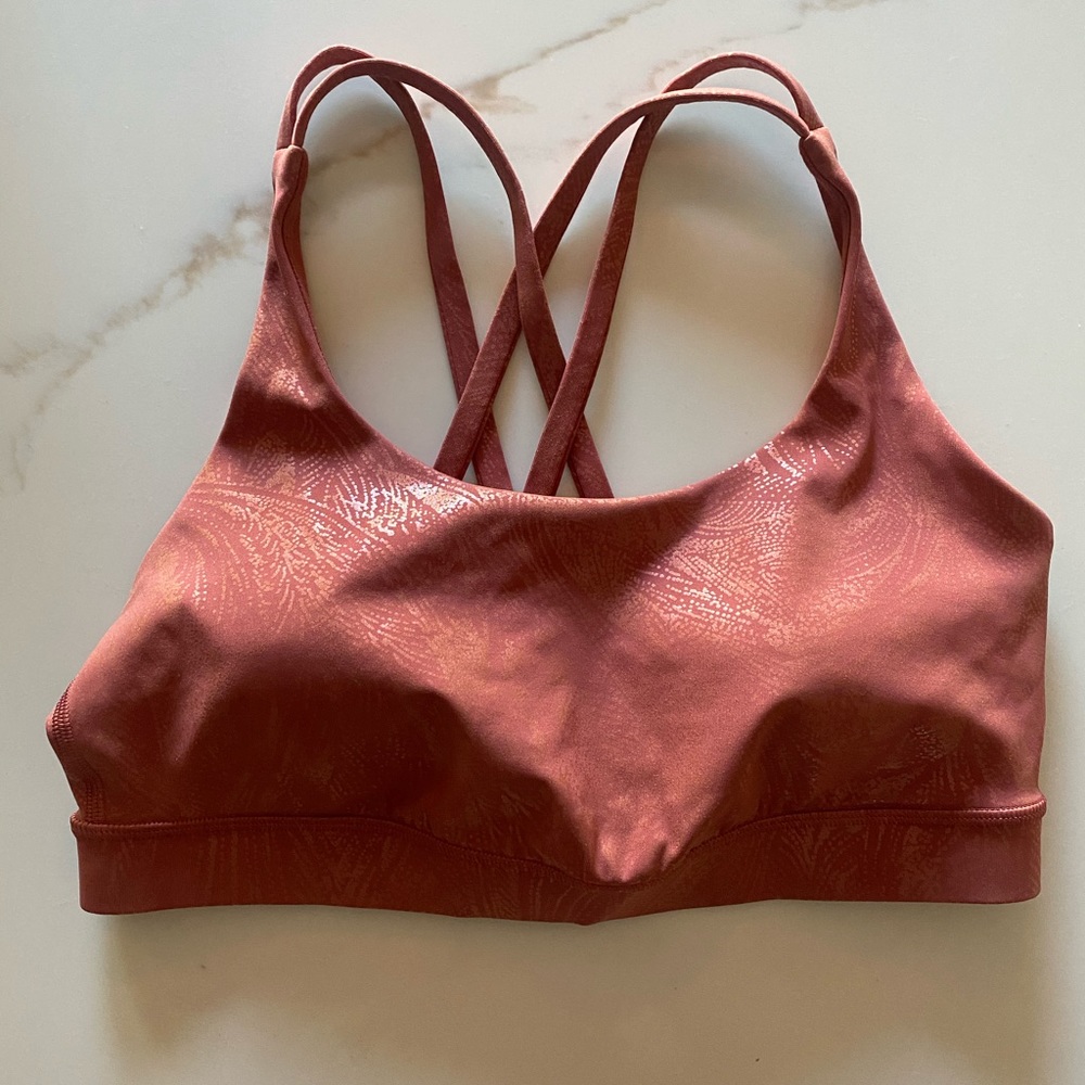 Lululemon sports bra never worn